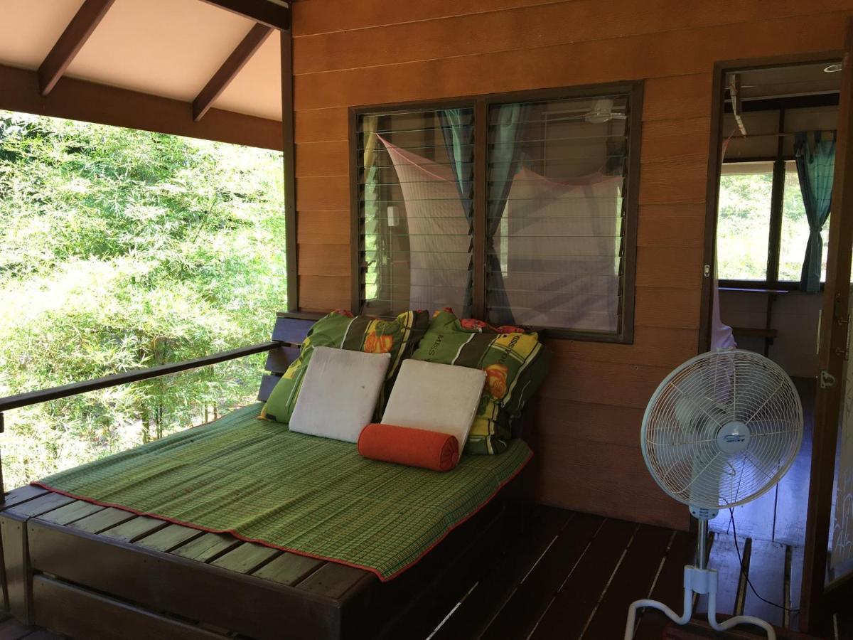 パヤム島 Mr Gao, Ko Phayam Bed & Breakfast エクステリア 写真
